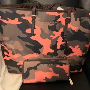 MK camo purse with matching wallet